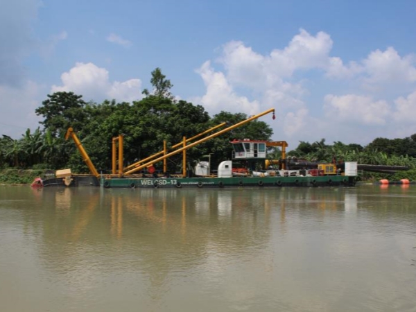 cutter suction dredger in Bangladesh_副本.jpg